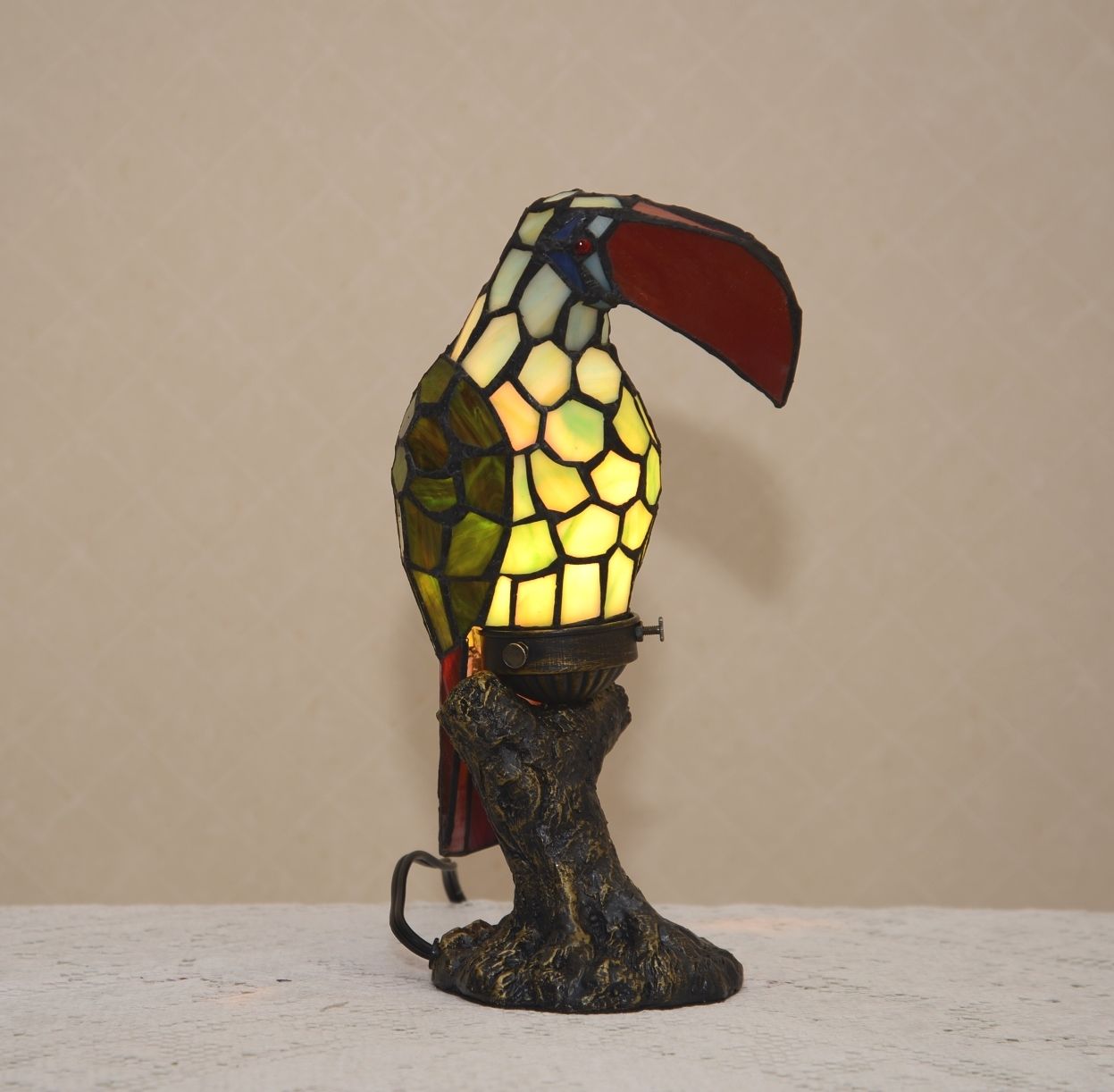 Les lampes vitrail Tiffany : 5 modèles étonnants ! 